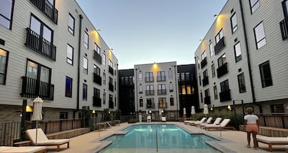 Reston Metro Apartment - Home Office off Silver Line