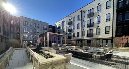 Reston Metro Apartment - Home Office off Silver Line