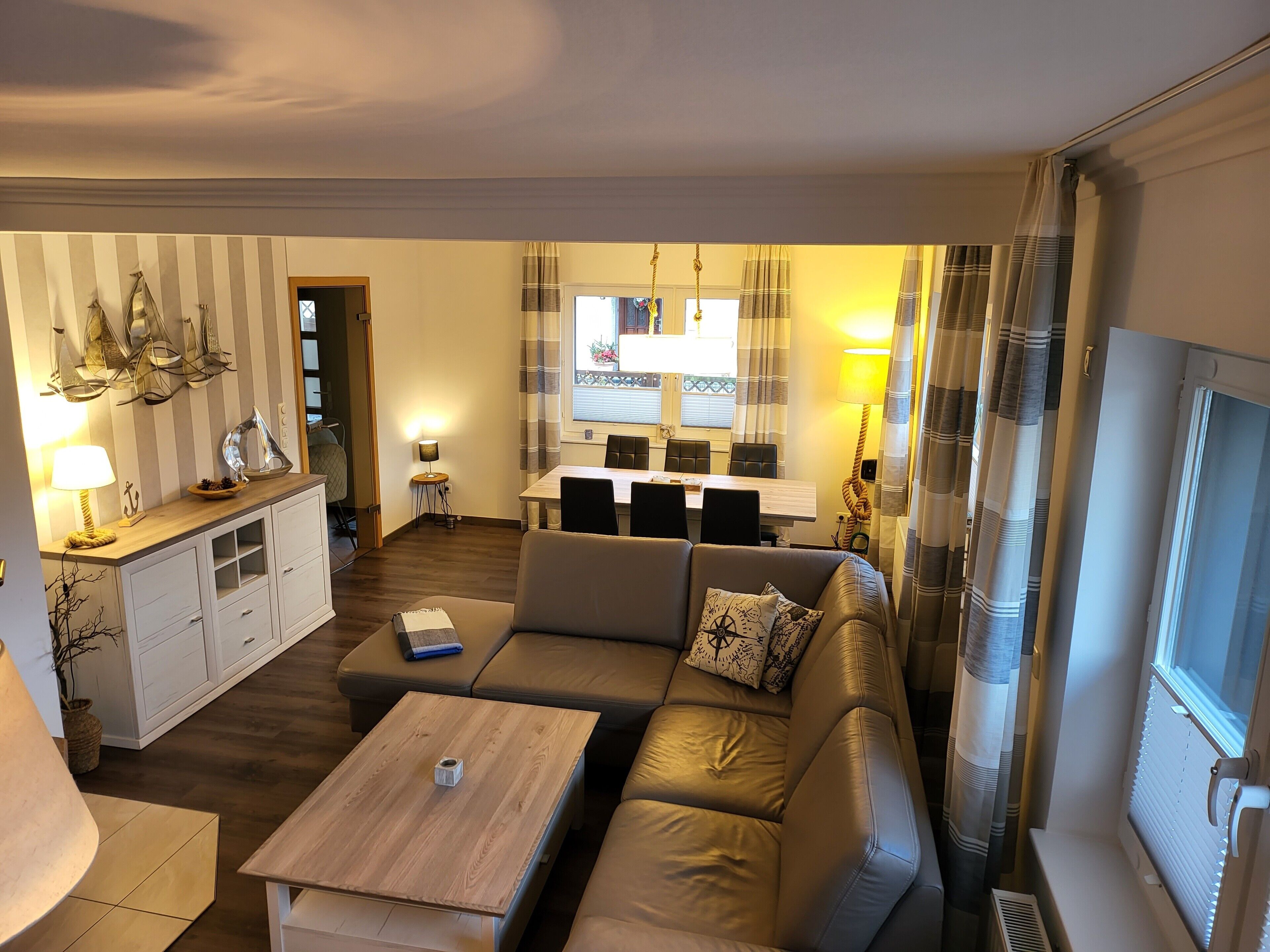 Fernseher, Stereoanlage