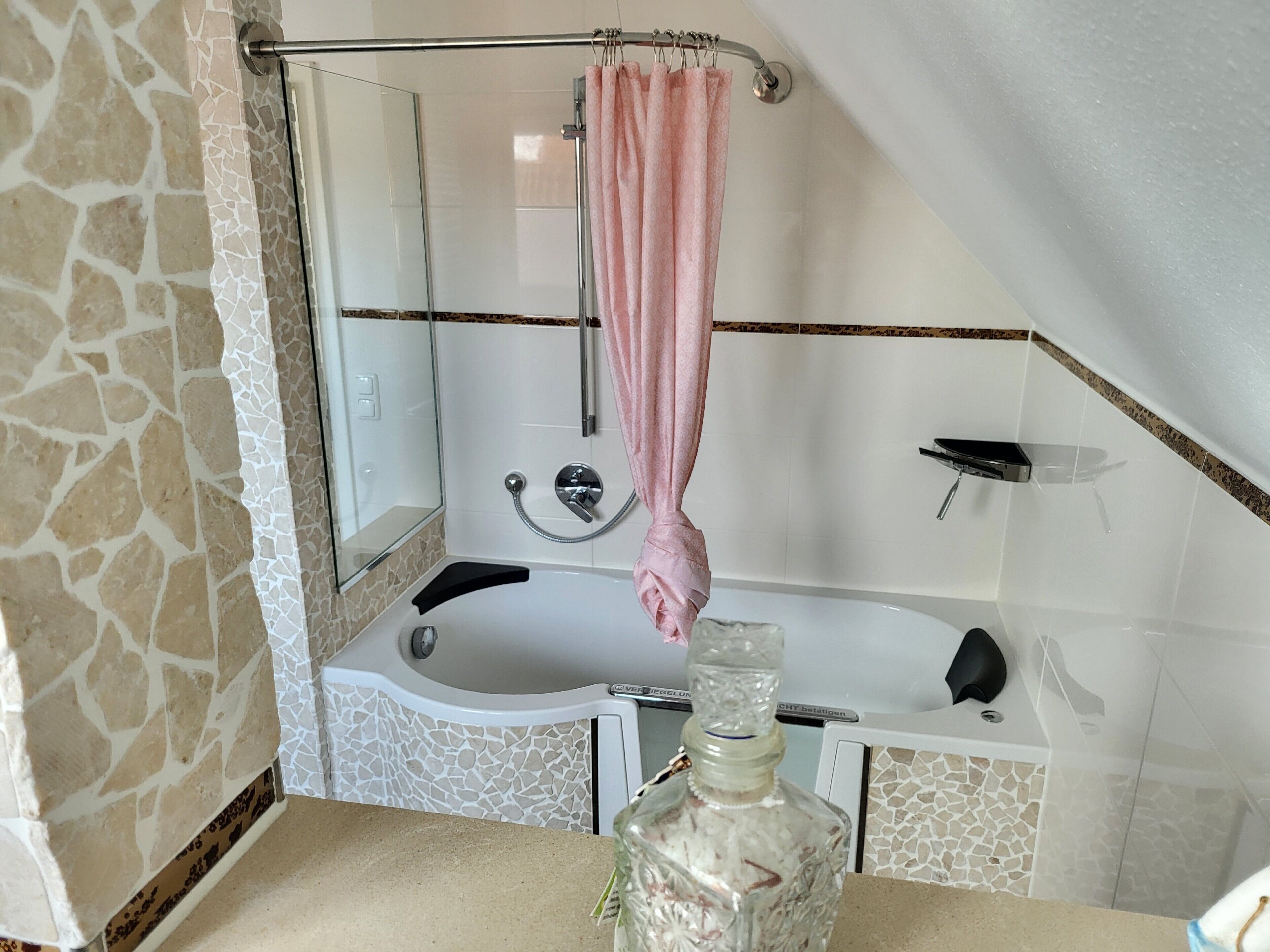 Badewanne, Haartrockner