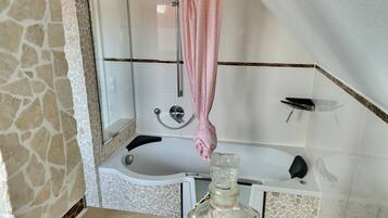 Badewanne, Haartrockner