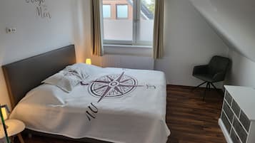 3 Schlafzimmer, BĂŒgeleisen/BĂŒgelbrett, kostenloses WLAN, BettwĂ€sche