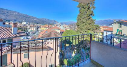 Laura's Cozy Apartment Stresa Center, Stresa, Italy