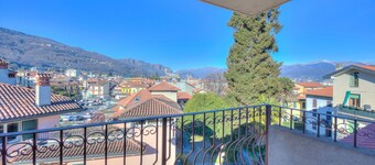 Laura's Cozy Apartment Stresa Center, Stresa, Italy