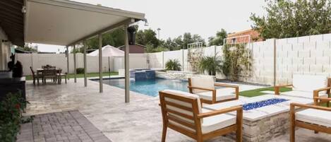 Outdoor pool, a heated pool