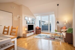 TV - Apartment "Schwippl" with Balcony and Wi-Fi (Meckenbeuren)