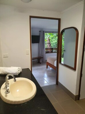 2 bedrooms, in-room safe, desk, travel crib - Treeverb Beach House : Hexagonal Beach house in the Daintree (Cow Bay)