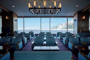 Coin salon dans le hall