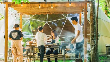 Kamar Standar | Wi-Fi gratis dan seprai linen