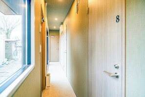 Free toiletries, hair dryer, slippers, towels - THE DAY POST GENERAL GLAMPING VILLAGE (Yamanakako)