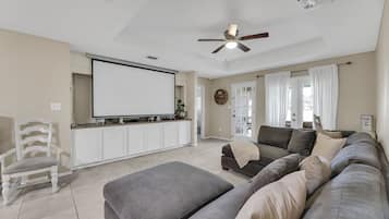 Smart TV, stereo, computer monitors