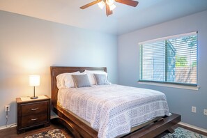 3 camere, una scrivania, Wi-Fi gratuito, lenzuola