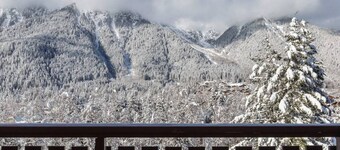 Les Choucas · Spacieux 2CH | Parking | Calme | Vues | 5mn centre