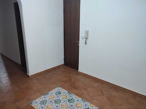 Apartment, 2 Schlafzimmer, Balkon | Wohnbereich