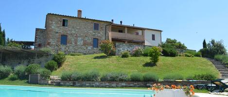 Apartment, 2 Schlafzimmer, Raucher | Pool | Außenpool