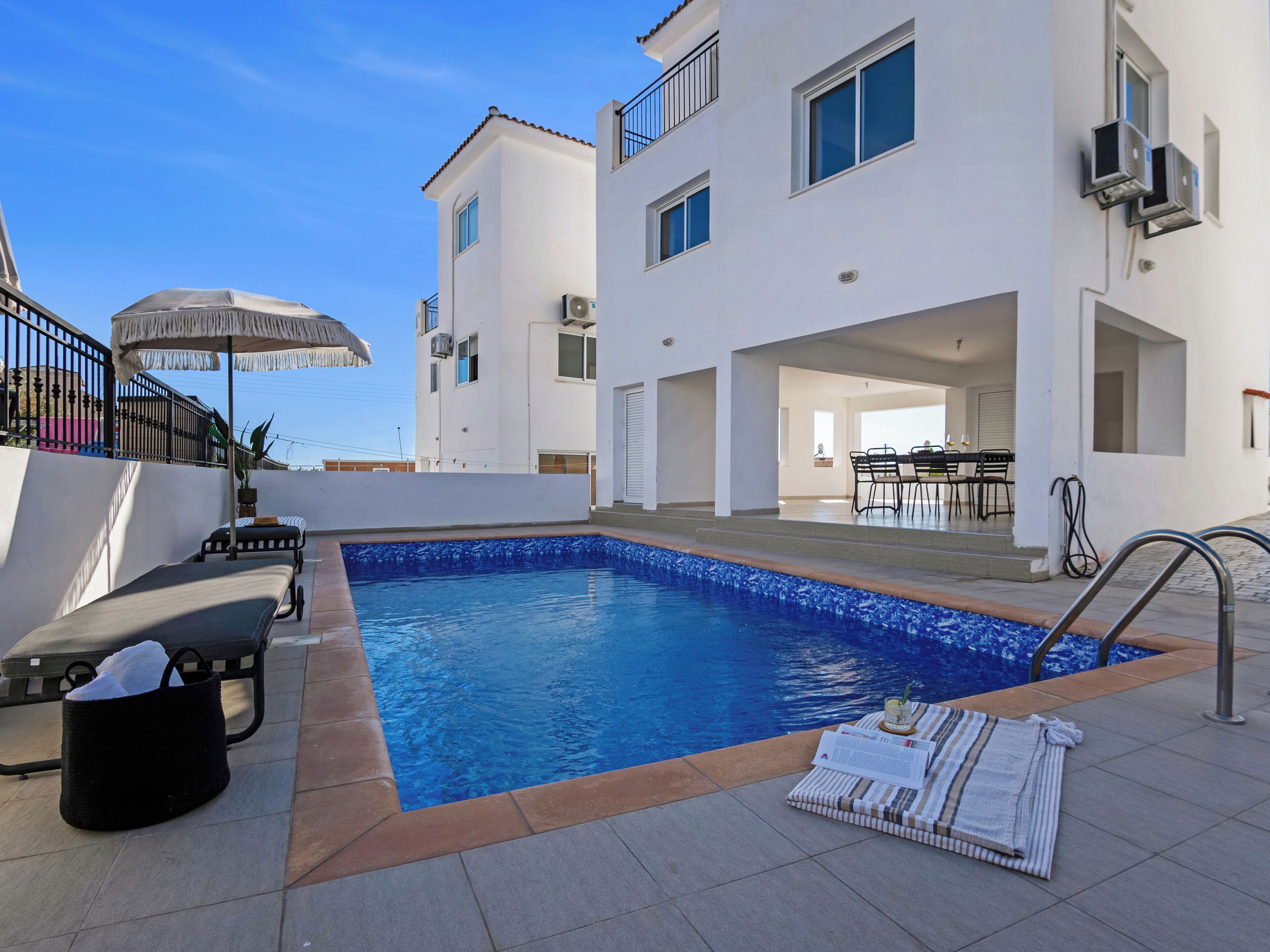 Foto - Sanders White Mountains Pool Villas
