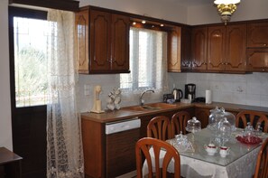 House, 5 Bedrooms, Accessible, Balcony | Dining - Anastasias House, Zipari (Kos)