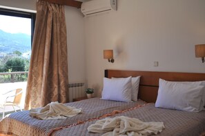 House, 5 Bedrooms, Accessible, Balcony