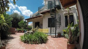 Villa, 4 Bedrooms, Smoking, Private Pool | Exterior