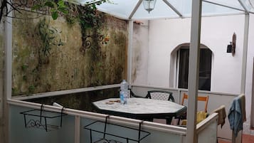 Kamar, 2 kamar tidur, teras | Teras/patio