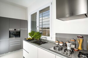 Villa, 3 chambres, réfrigérateur | Cuisine privée