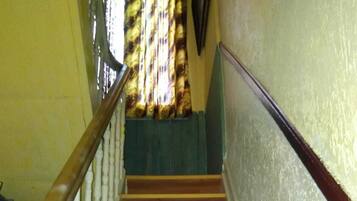 Slaapzaal, 1 slaapkamer | Interieur