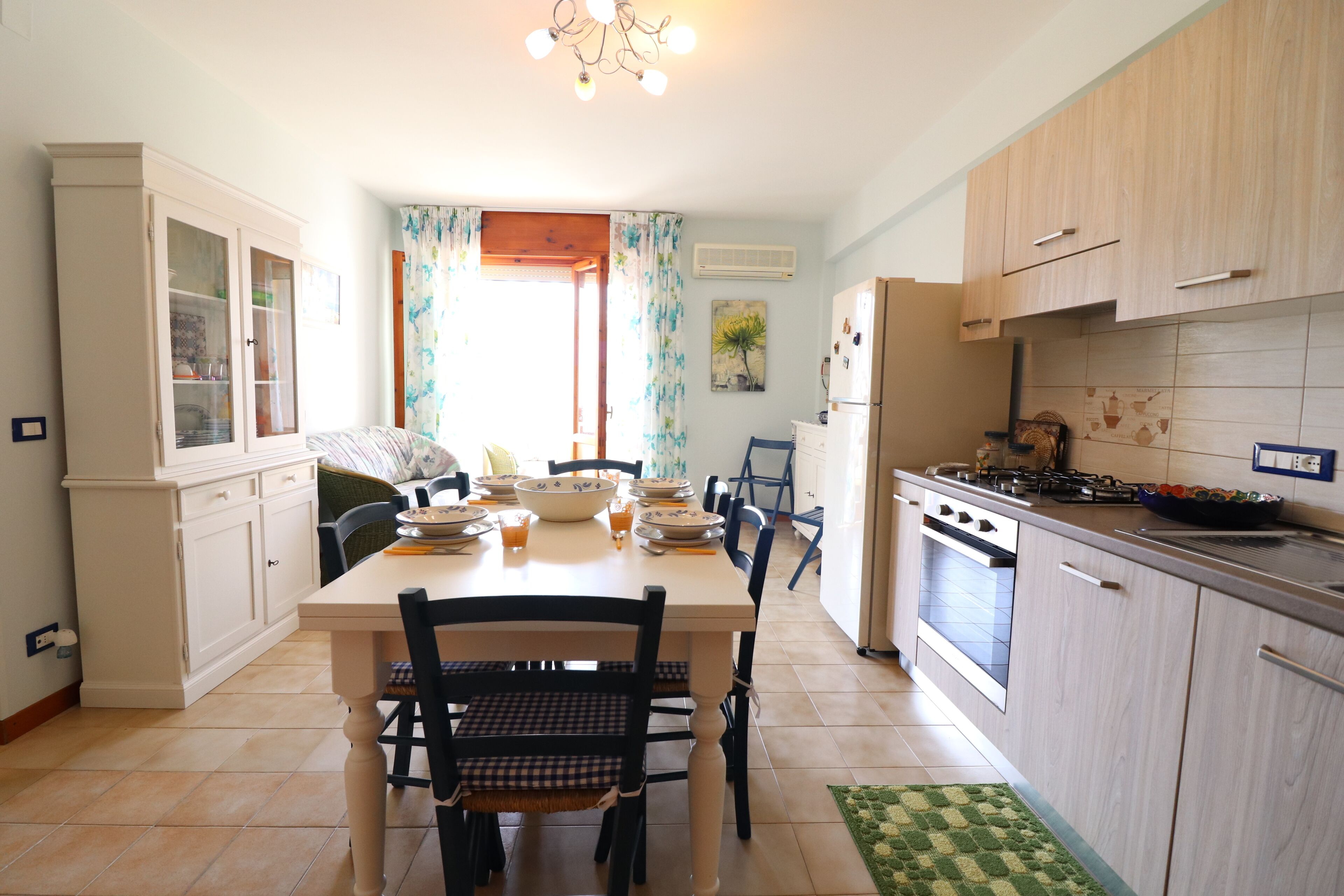 Maison, 2 chambres, balcon, vue sur la ville | Restauration