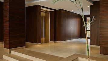 Chalet, Multiple Bedrooms, Accessible, Smoking | Interior