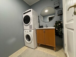 Apartamento, 2 quartos, para fumantes, vista para a cidade | Parte interna