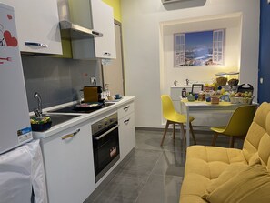 Interior - Apartment 200 m From Piazza del Plebiscito (Naples)