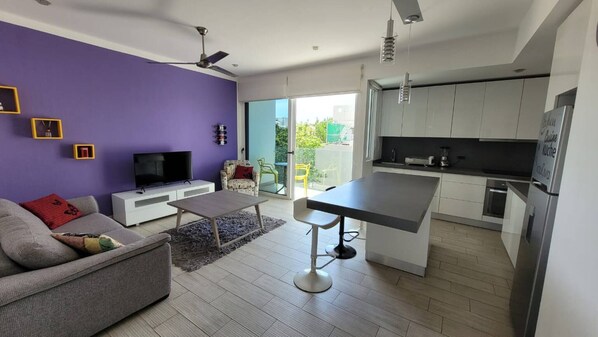 Apartment, 1 Schlafzimmer, Raucher, Balkon | Wohnbereich