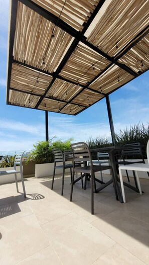 Outdoor dining - Beautifull Apartment In 5ta Av, Near To The Beach (Playa del Carmen)