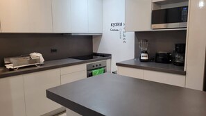 Lägenhet - 1 sovrum - rökare - balkong | Eget kök