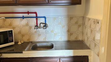 Apartment, 1 Bedroom, Smoking, Terrace | Private kitchen