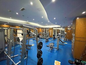 Apartment, 1 Bedroom, Accessible, Balcony | Fitness studio - Stylish 1br - Extra Bed With Burj Khalifa View (Dubai)