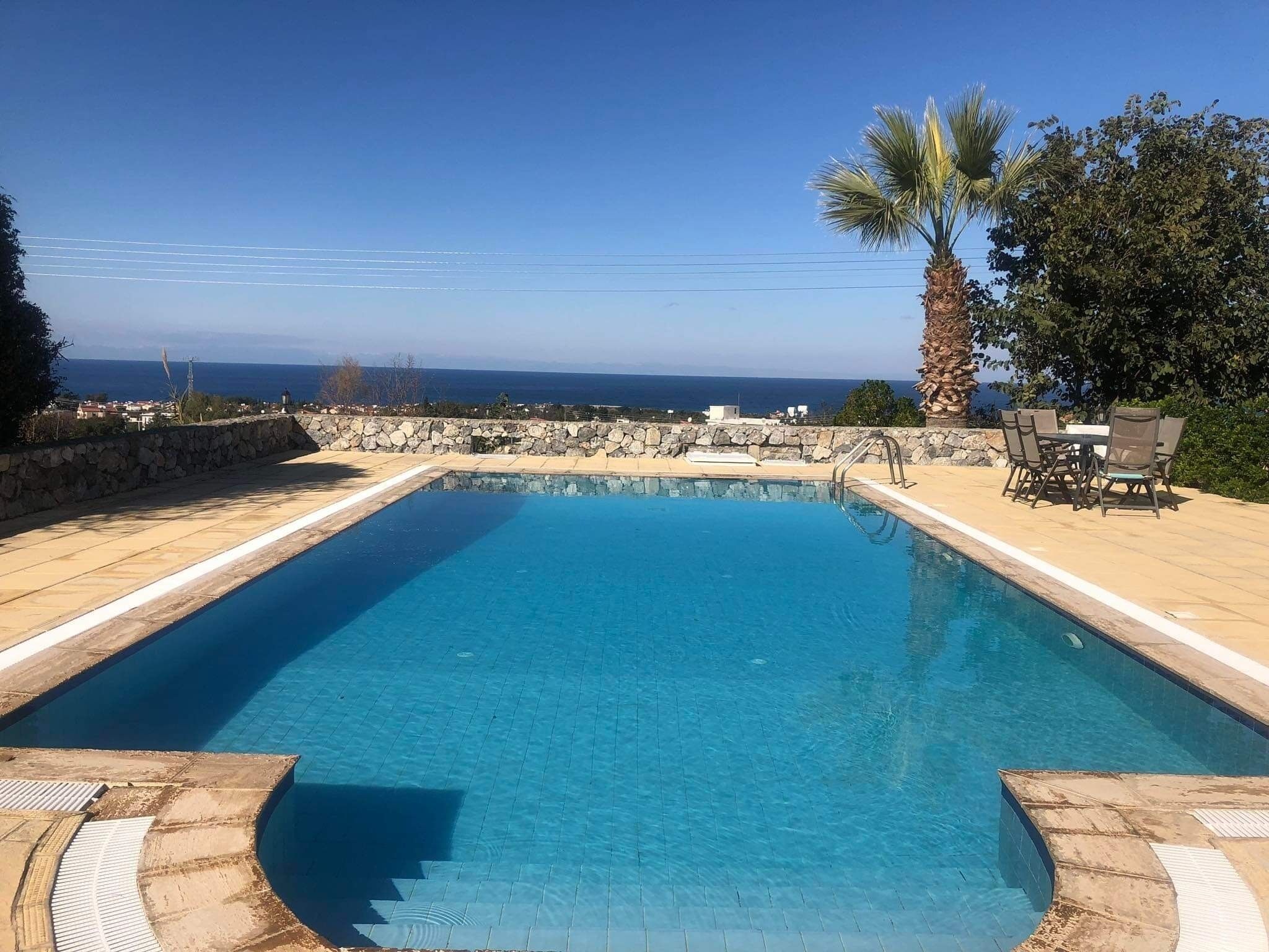 Villa, 4 Yatak Odası, Sigara İçilebilir, Kişiye Özel Havuzlu | Oturma alanı