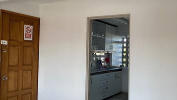 Appartamento, 2 camere da letto, balcone, vista città | Interni