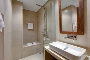 Apartament, 2 dormitoris, balcó, vistes a la ciutat | Bany