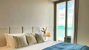 Apartment, 2 Bedrooms, Balcony, City View - Stunning Beachfront 2bdr Condo Across My Khe Beach (Da Nang)