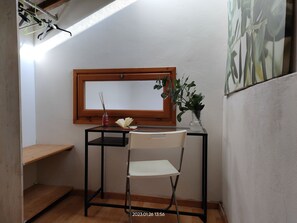 Living area - Bright Angelico Apartment in Florence - By Beahost Rentals (Florence)