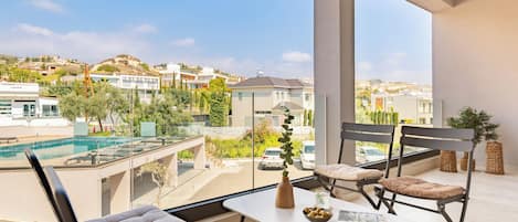 Apartment, 1 Bedroom, Balcony, Pool View | Balcony