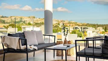 Apartamento, 3 quartos, sacada, vista para a piscina | Fachada