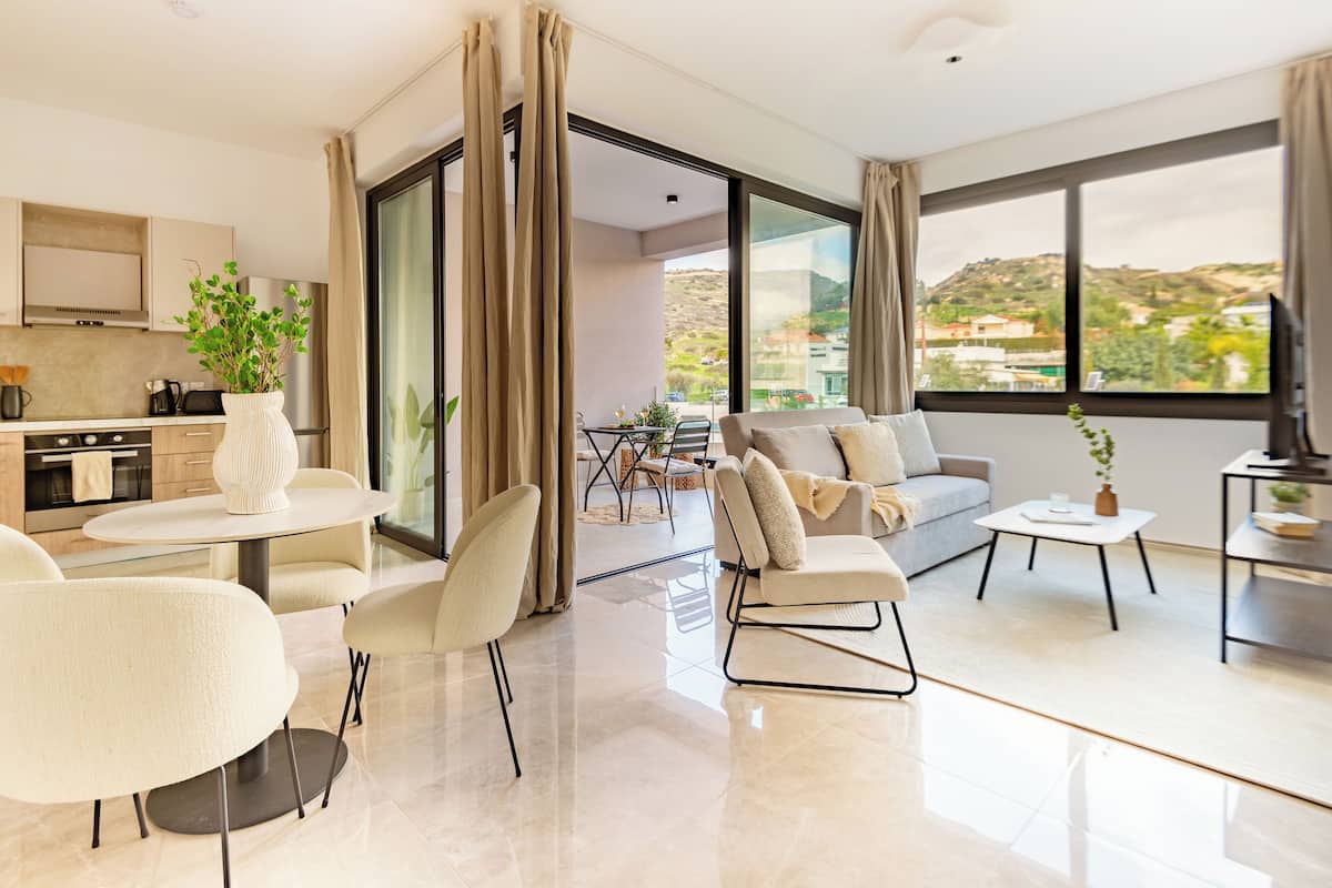 Apartment, 1 Bedroom, Balcony, Pool View | Living room
