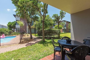 Apartment, 3 Bedrooms, Patio, Garden View | Exterior
