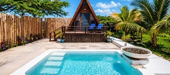 캐쇼우 캐빈 - 프라이빗 리트리트, 수영장 있음