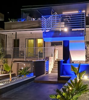 Maison, 1 chambre, balcon, vue sur le jardin | Extérieur