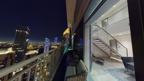 Property grounds - 4 Maid Penthouse Panoramic Views in Dubai Creek Harbour (Dubai)