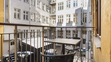 Apartment, 4 Schlafzimmer, Balkon, Stadtblick | Balkon