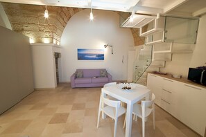 Appartement, 1 chambre, fumeur, balcon | Aire de séjour