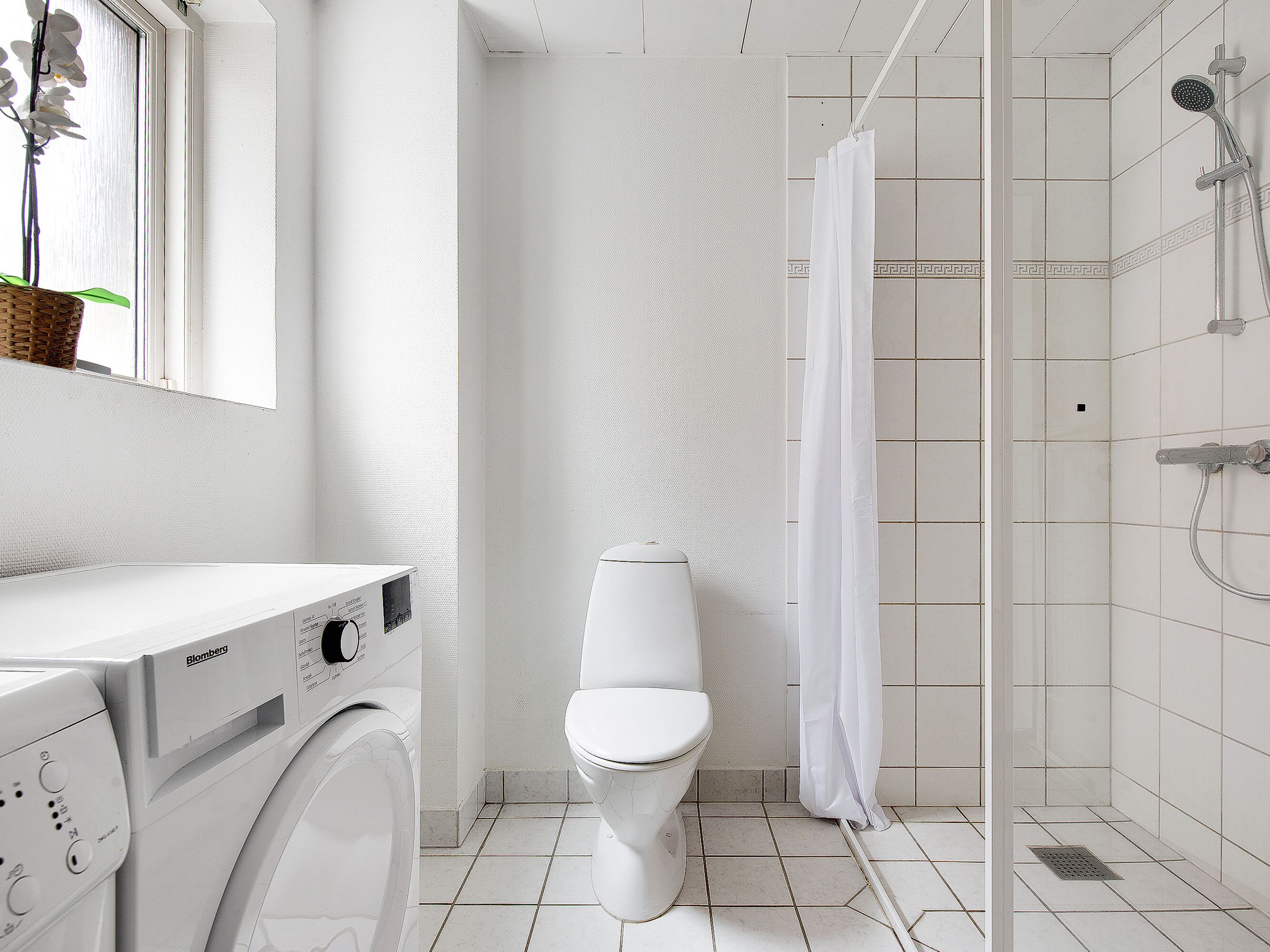 Apartment, 2 Bedrooms, Balcony | Bathroom